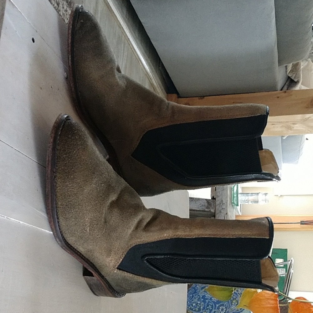 Free people Chelsea boots